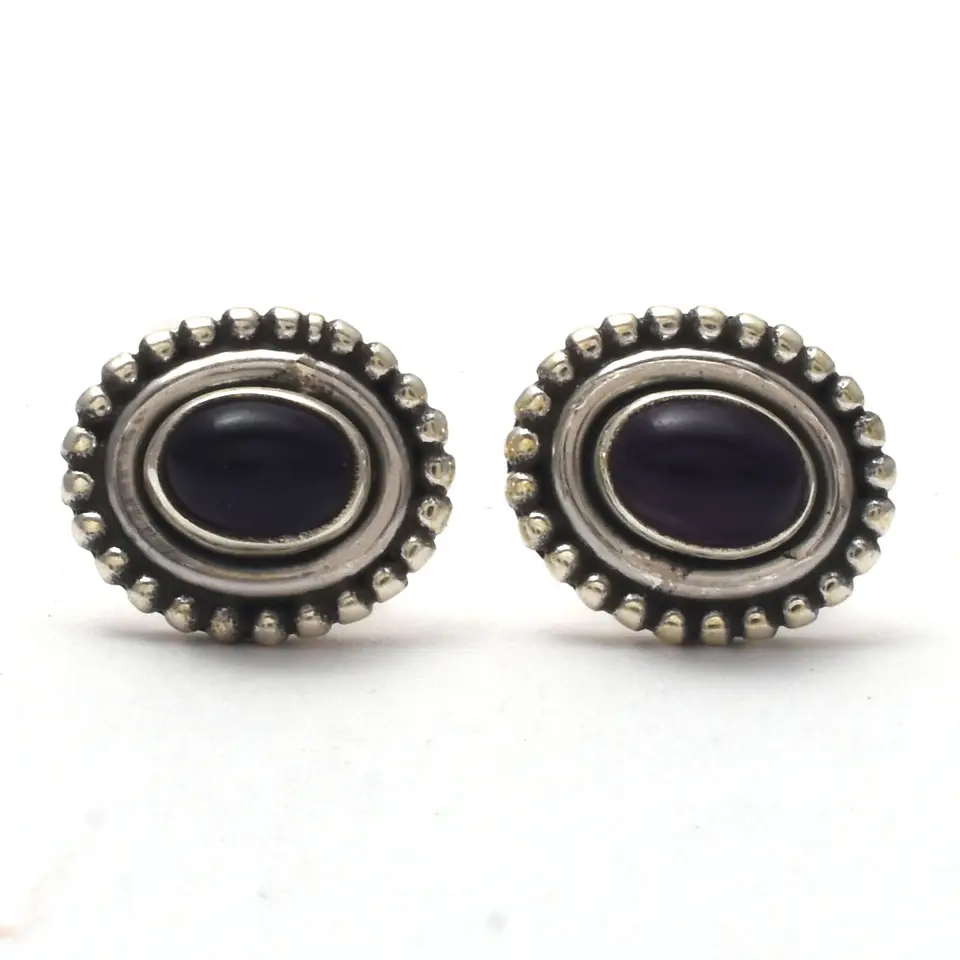 Beautiful Natural Purple Amethyst Gemstone Stud Earring, Handmade 925 Sterling Silver Oval Stud Earrings For Wholesale Suppliers
