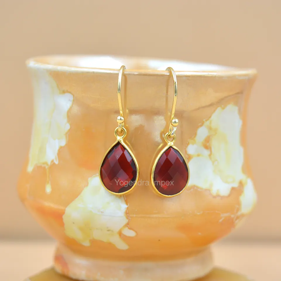 Elegant Red Quartz Gemstone dangle Earrings 925 Sterling Silver Natural Quartz Pair Earrings For Wholesale Manufacturer
