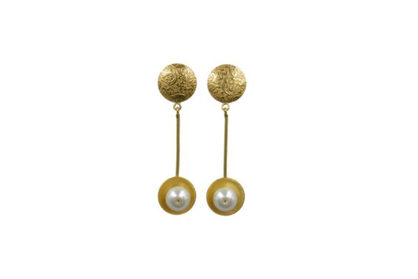 Mother Of Pearl Brass gold plated earring for women Manufacture from India at factory price for online sale wedding earring
