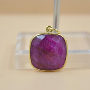 Gorgeous Dyed Ruby Gemstone 925 Sterling Silver Pendant/ Wholesale Hanging Pendant Jewelry For Suppliers & Manufacturer