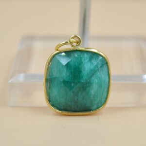 Natural 925 Sterling Silver Dyed Royal Emerald Gemstone Handmade Pendant Jewelry Making for wholesale for women and girls