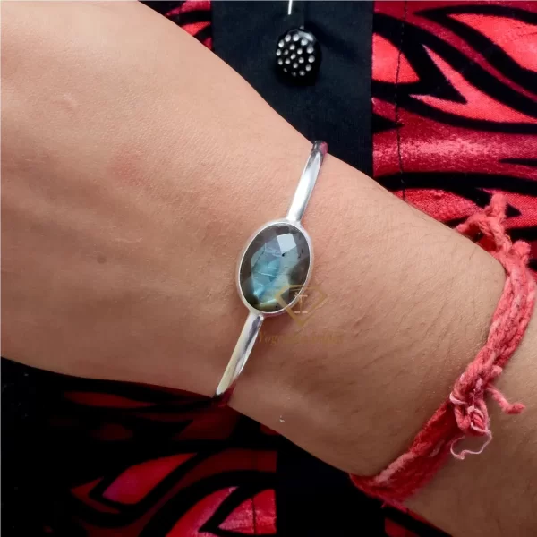 Gorgeous Natural Labradorite Gemstone Bangle 925 Sterling Silver Handmade Gemstone Bangle For Wholesale Suppliers