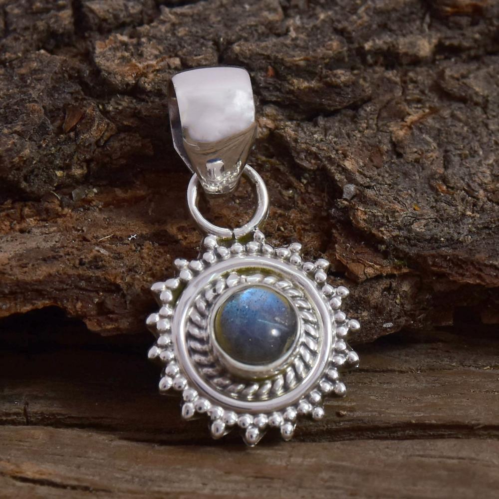 Round Shape Natural Labradorite Gemstone 925 Sterling Silver Boho Pendant, Wholesale Handmade Gemstone Bezel Set Pendant Jewelry
