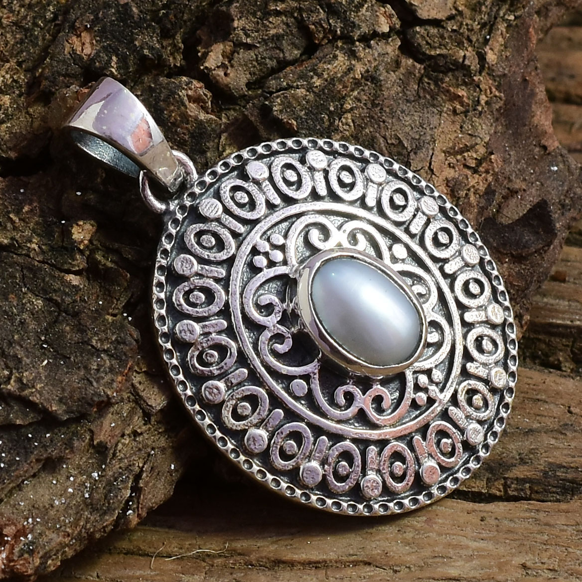 vintage sterling silver Pearl statement pendant for men and women natural Pearl gemstone solid silver pendant
