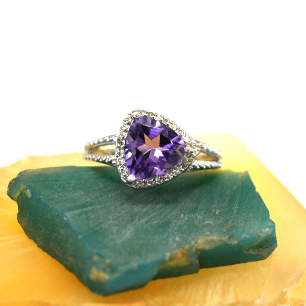 Gorgeous Natural Amethyst Gemstone 925 Sterling Silver Ring Handmade Trillion Shape Gorgeous Ring For Suppliers & Manufacturer