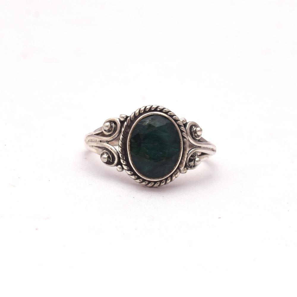 Handmade 925 Sterling Silver Oval Shape Natural Emerald Gemstone Ring, Wholesale Green Gemstone Ring For Manufacturer & Supplier