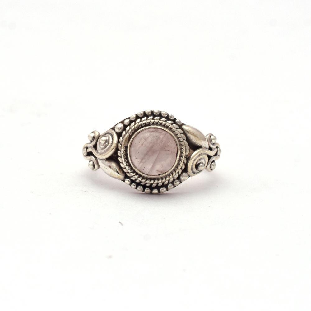 Gorgeous Round Shape Natural Rose Quartz Gemstone Ring, Wholesale Sterling Silver Pink Gemstone Boho Ring Jewelry For Wholesaler