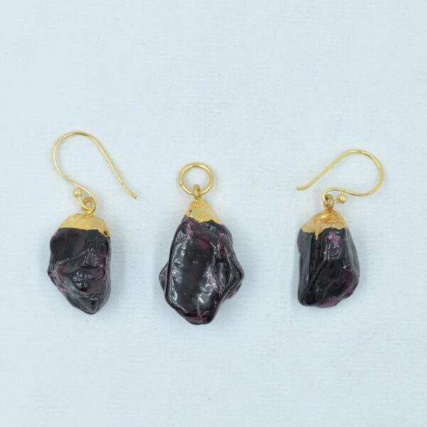 Red Garnet Earring & Pendant