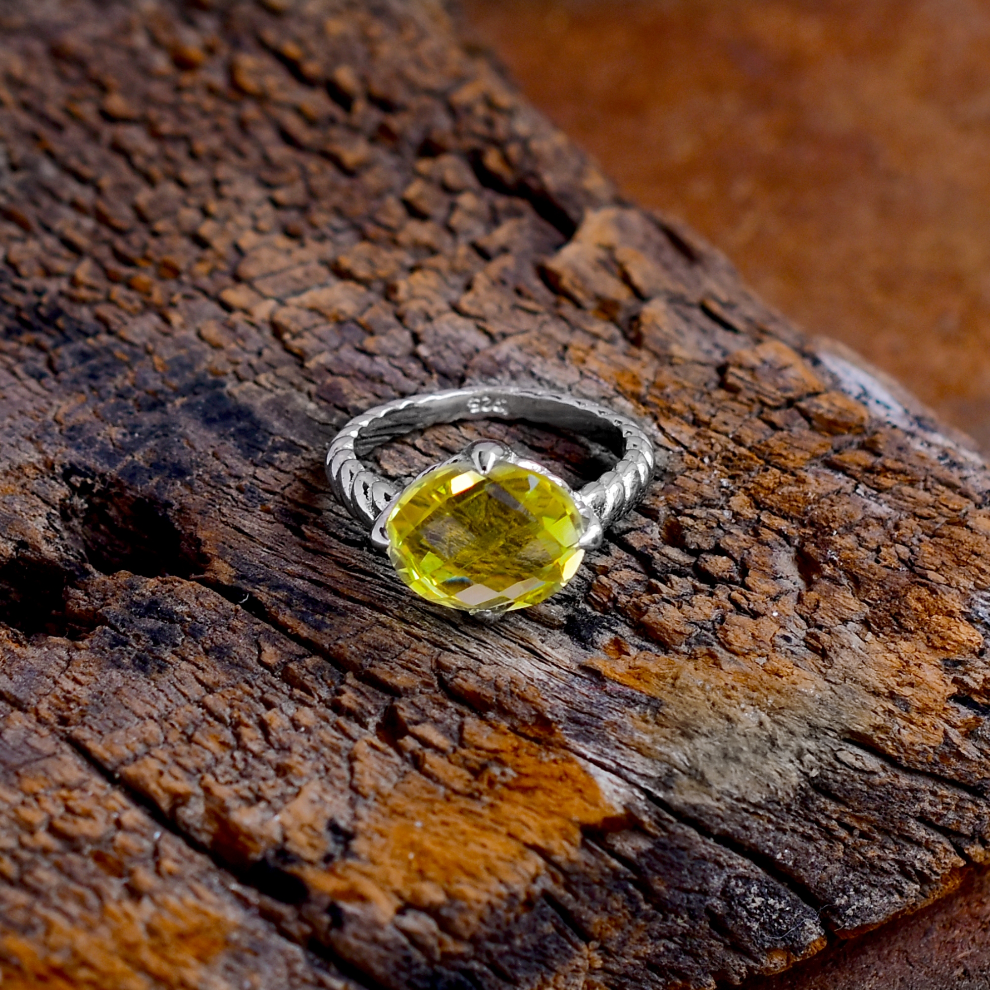 Lemon Quartz Ring