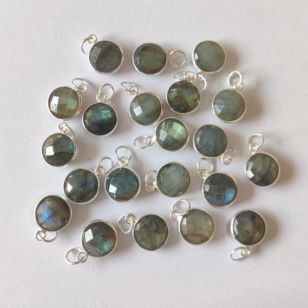 Labradorite Gemstone