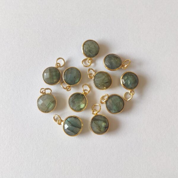 Labradorite Gemstone