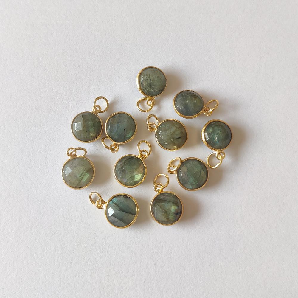 Labradorite Gemstone