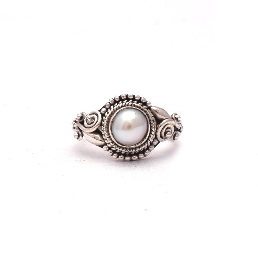 Pearl Boho Ring