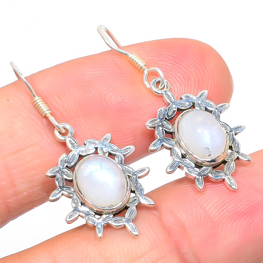 Rainbow Moonstone Gemstone