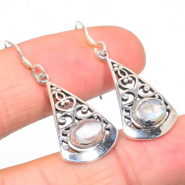 Rainbow Moonstone Gemstone