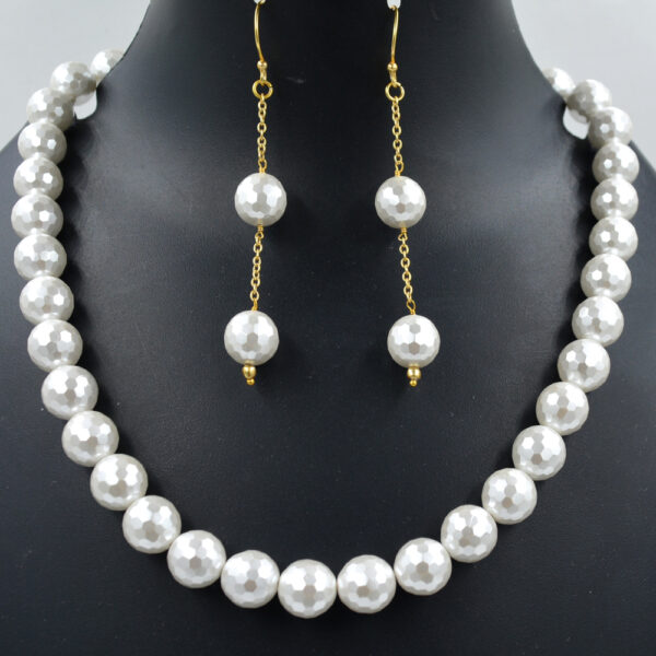 Faceted Shell Pearl 12mm Round Necklace 925 Sterling Silver