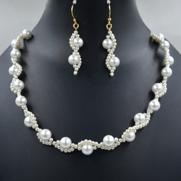 Shell Pearl 10-4mm Round Necklace 925 Sterling Silver